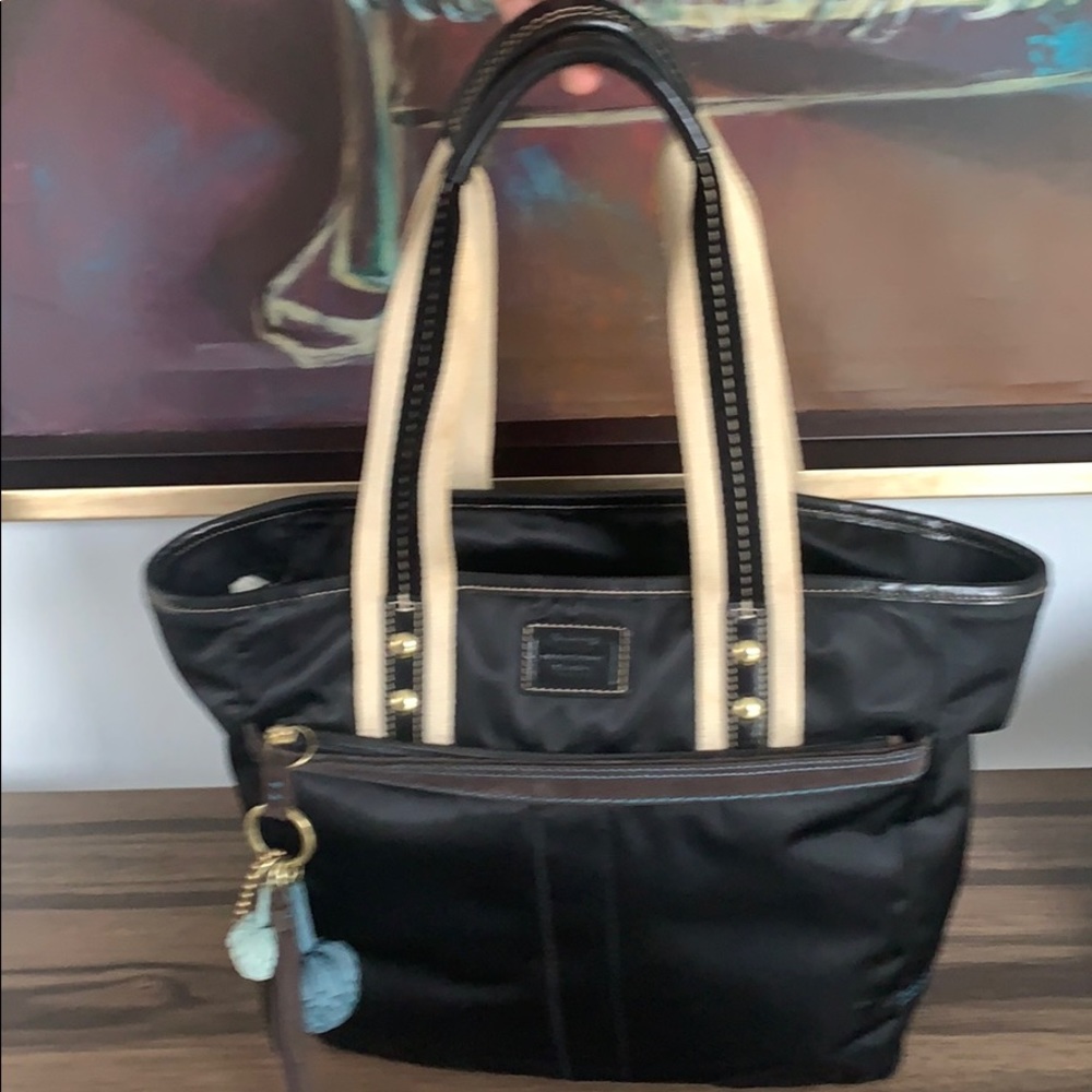 Coach Authentic Hampton Zip Tote - Picture 3 of 13